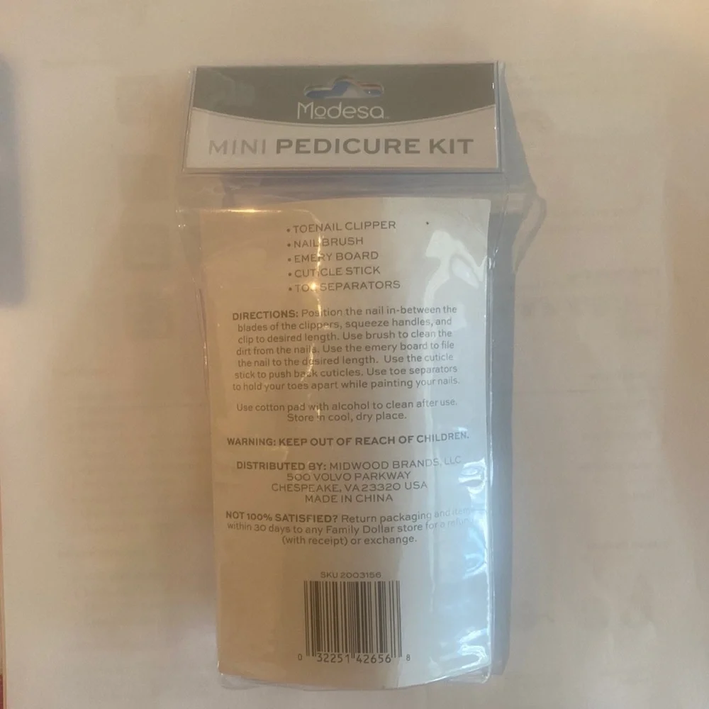 MODESTO 15p Nail Manicure Pedicure Selfcare Kit w/ Caddy NIP $35 lcsr
